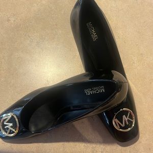 Michael Kors Patent Emblem heels